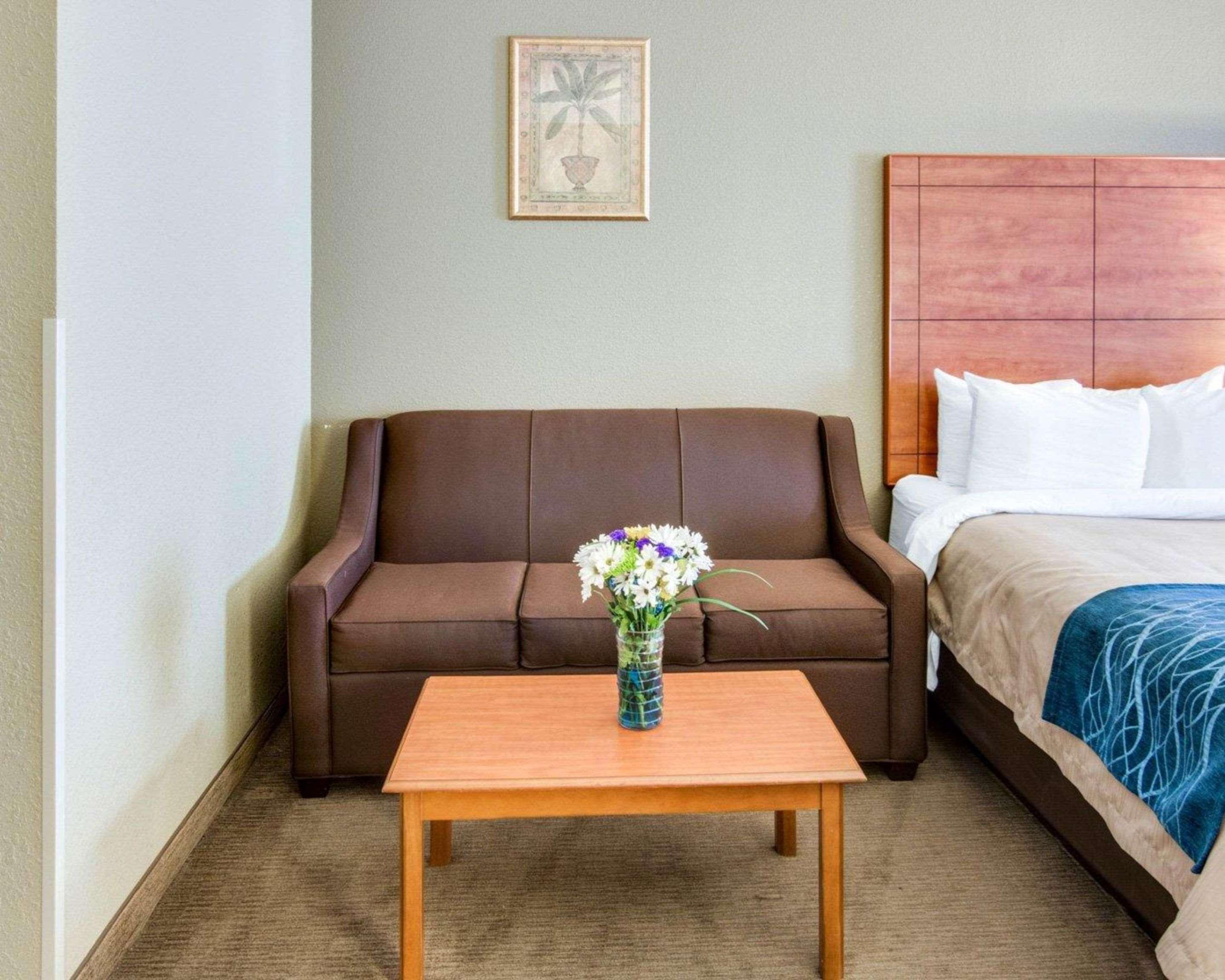 Comfort Inn & Suites El Dorado Exterior photo